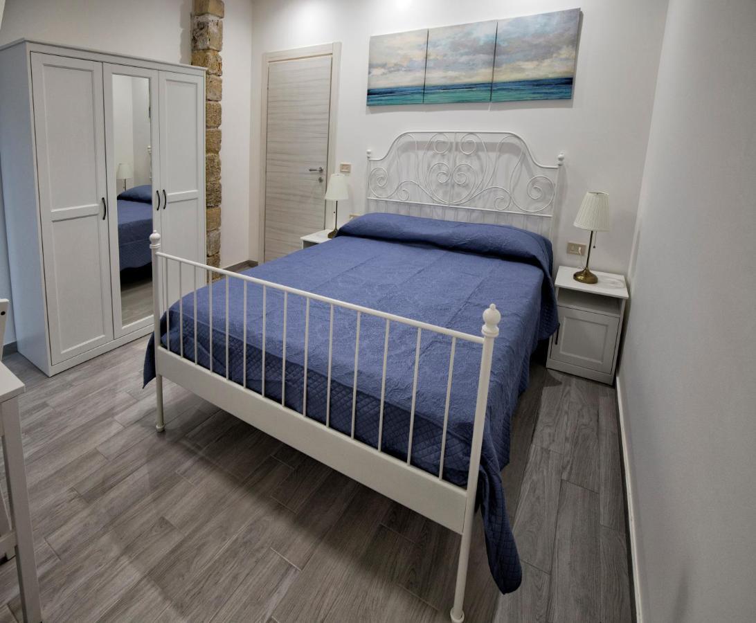 Garden House: Apartments And Rooms For Holidays Palermo Exteriör bild