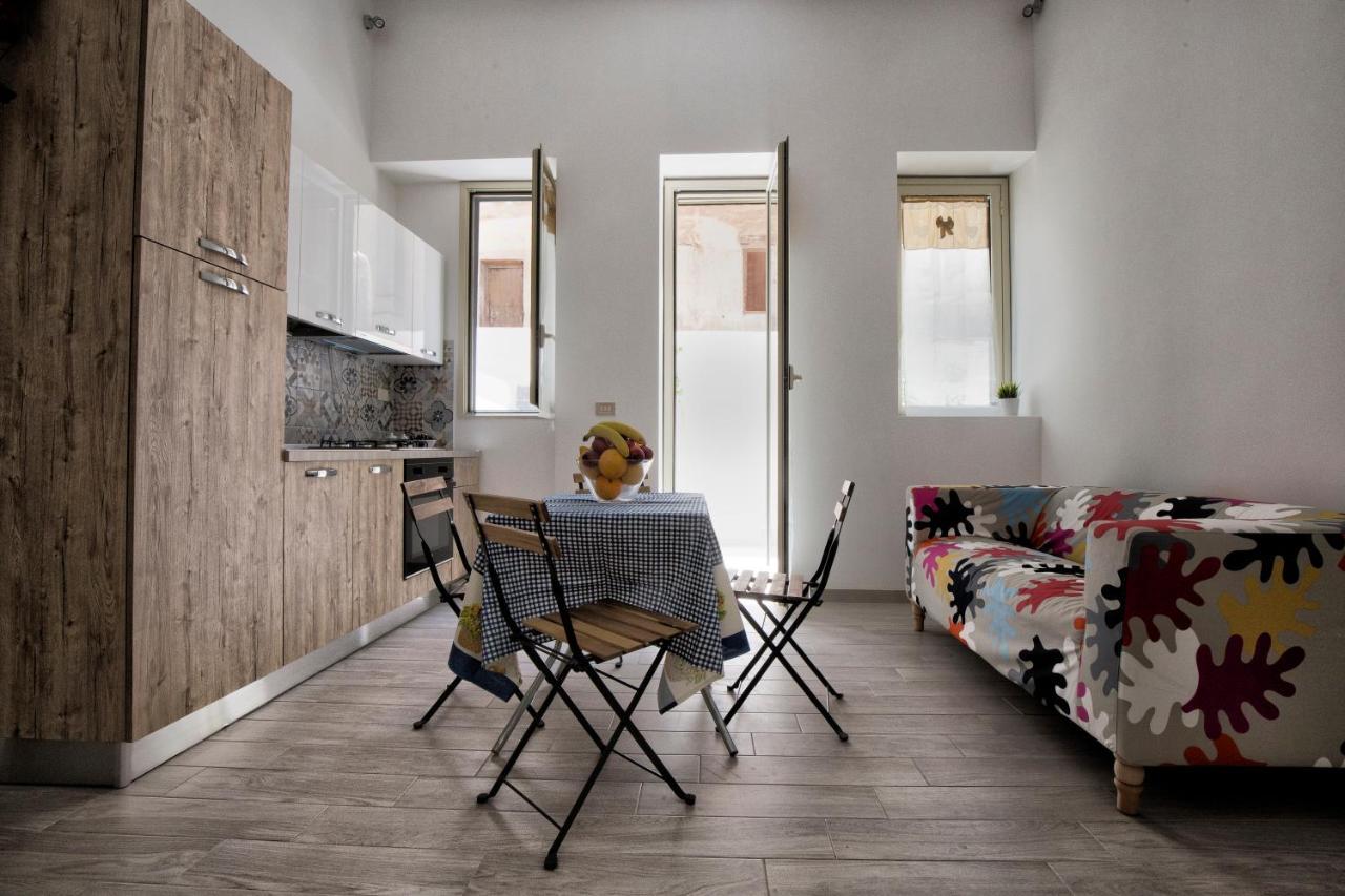 Garden House: Apartments And Rooms For Holidays Palermo Exteriör bild