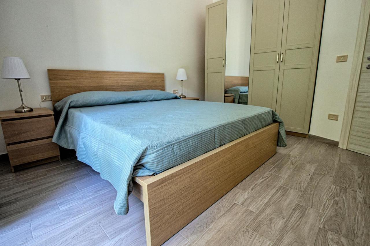 Garden House: Apartments And Rooms For Holidays Palermo Exteriör bild
