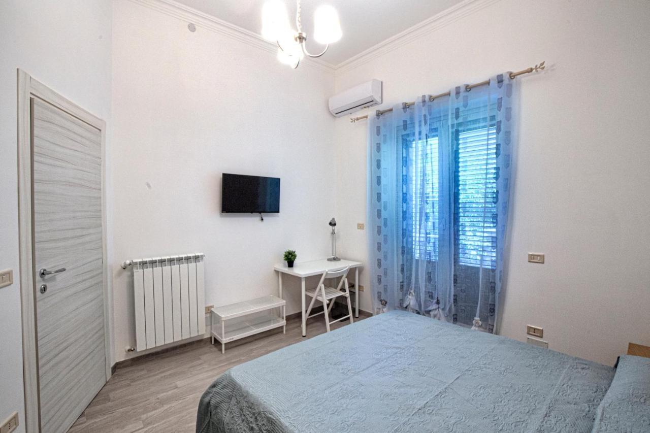 Garden House: Apartments And Rooms For Holidays Palermo Exteriör bild