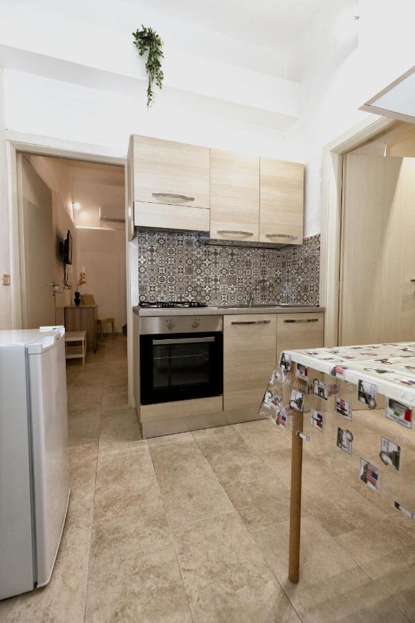 Garden House: Apartments And Rooms For Holidays Palermo Exteriör bild