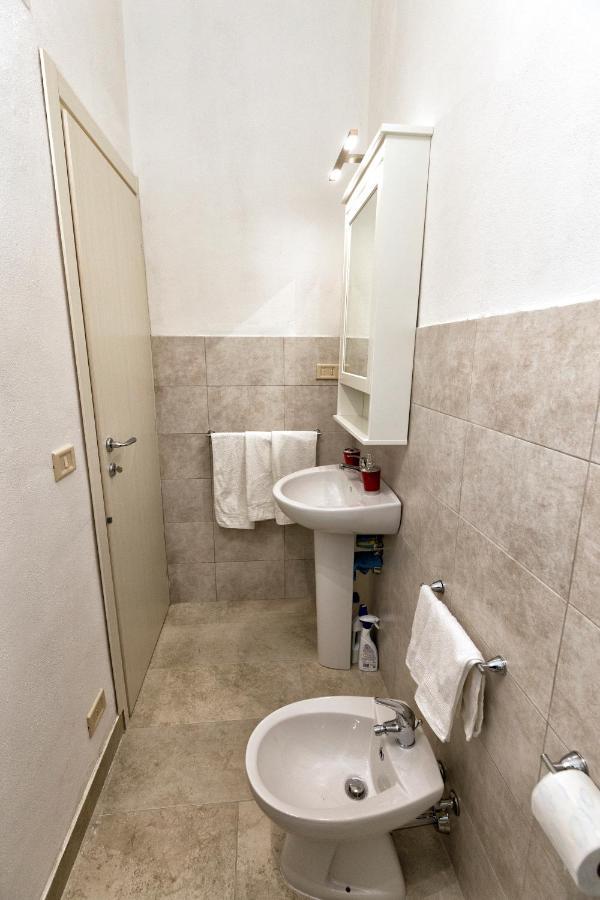 Garden House: Apartments And Rooms For Holidays Palermo Exteriör bild