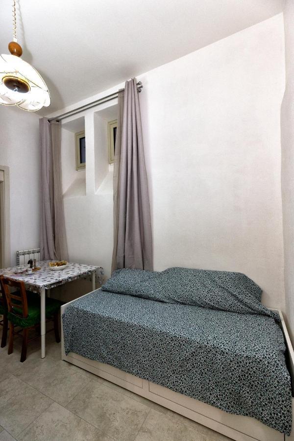 Garden House: Apartments And Rooms For Holidays Palermo Exteriör bild