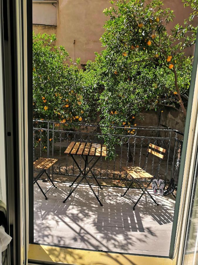 Garden House: Apartments And Rooms For Holidays Palermo Exteriör bild